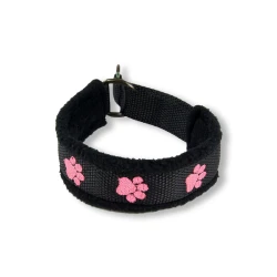 Broderat halsband - tassar
